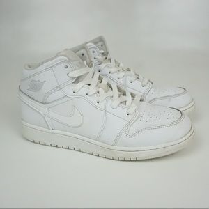 Air Jordan 1 Retro Mid GS ‘Triple White’ 7Y